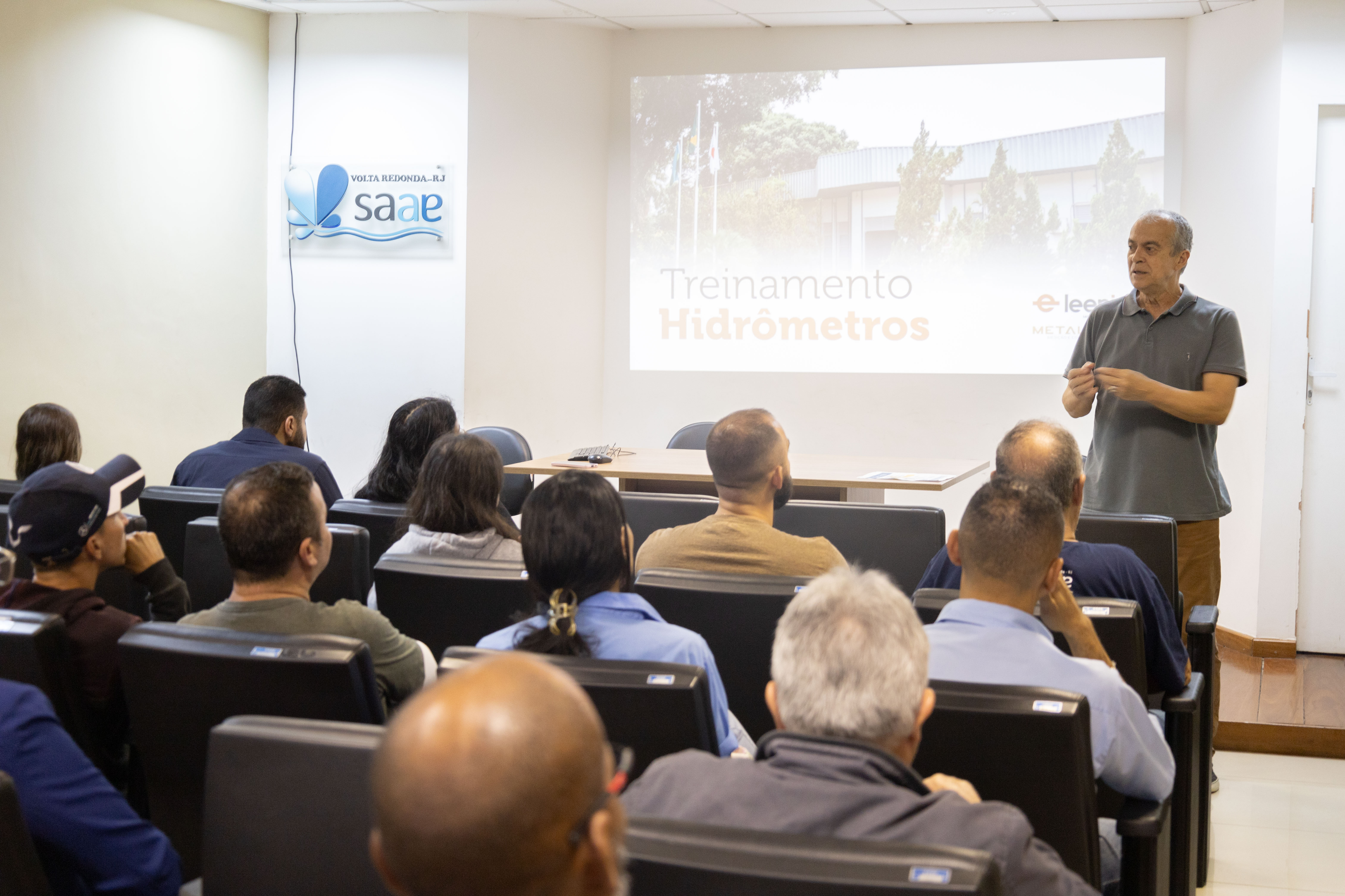Saae-VR capacita funcion�rios de diversas �reas em palestra sobre hidrometria