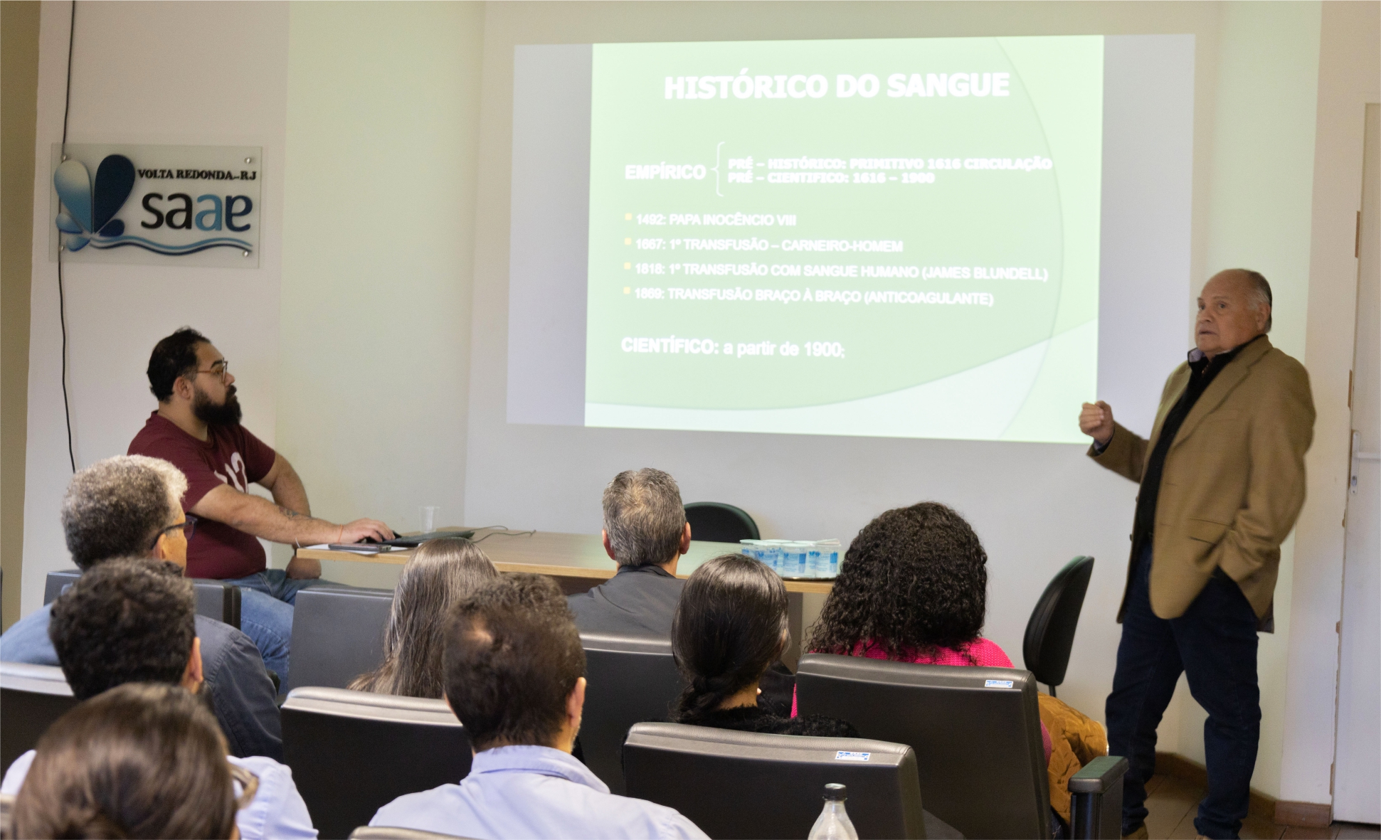 Junho Vermelho: Funcionrios do Saae-VR participam de palestras sobre a doao de sangue